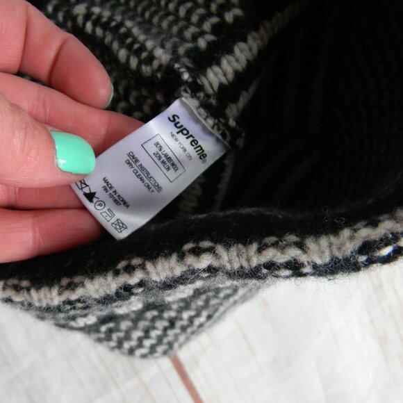 Supreme Lambs Wool BLACK/WHITE MULTI-PATTERN Beanie CAP WINTER UNISEX - Picture 4 of 5